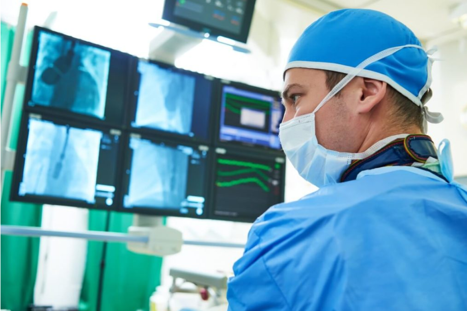 doctors using a AI care coordination platform in the hospital